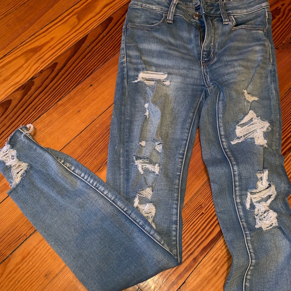 AE light jeans